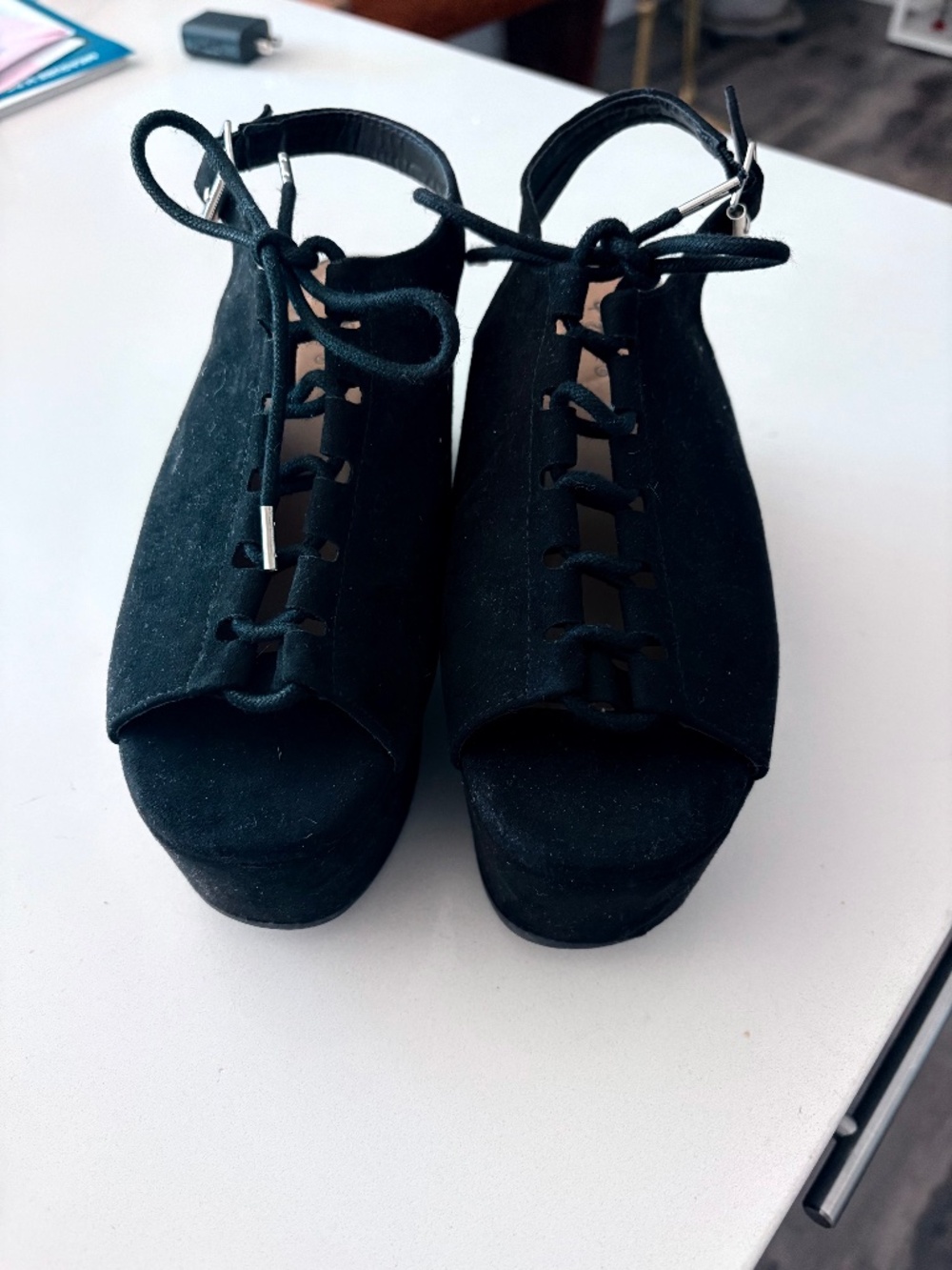Qpid Lace up Platform size 5.5
